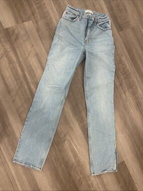 A&F curve love 90s straight jeans